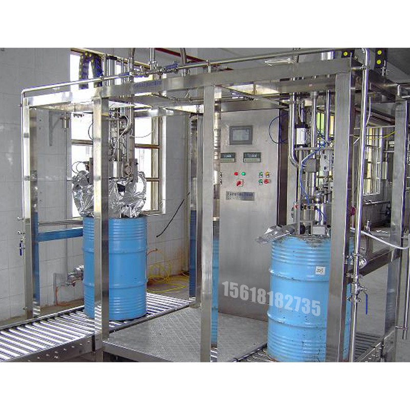液體灌裝機(jī),稱重灌裝機(jī),定量灌裝機(jī) 液體灌裝機(jī),稱重灌裝機(jī),定量灌裝機(jī)